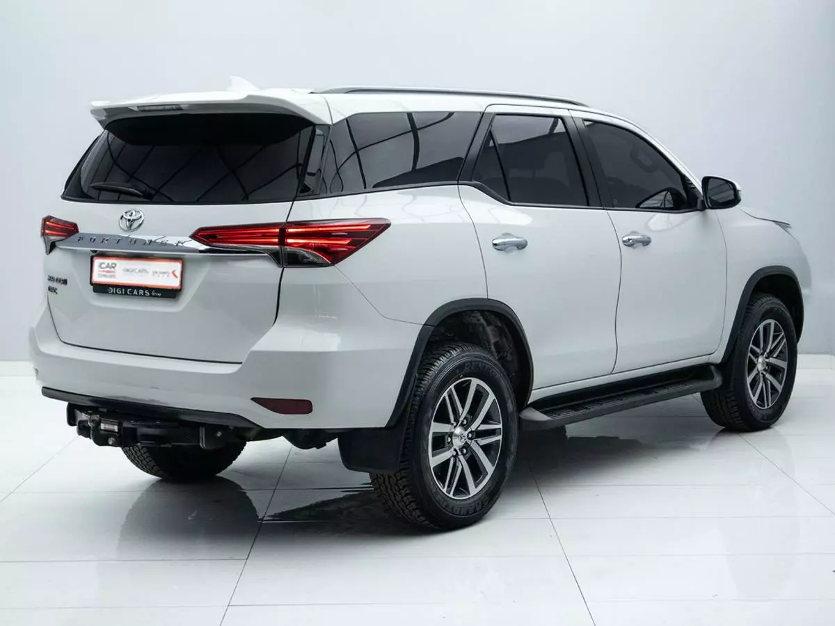 Vehicle Image for 5/17for Toyota Fortuner 2.8GD-6 Epic