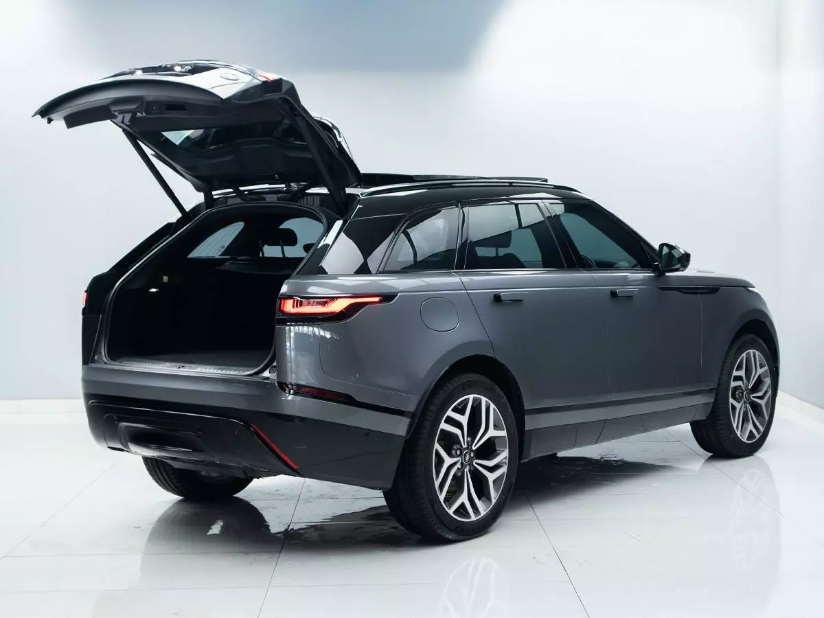 Vehicle Image for 6/17for Land Rover Range Rover Velar D180 HSE