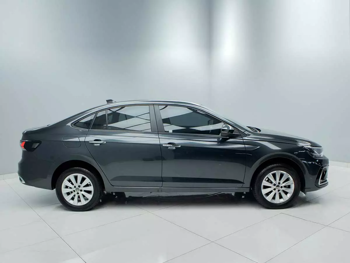 Vehicle Image for 4/17for Volkswagen Polo Sedan 1.6 Life Manual